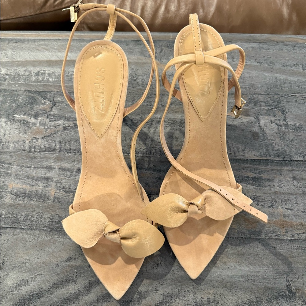 SCHUTZ Women's Beige Bow Accent Heels